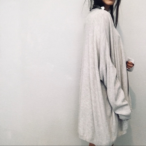 Brand new baggy thin knit cardigan - Picture 7 of 8